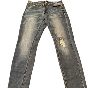 Women's Distressed Skinny Jeans